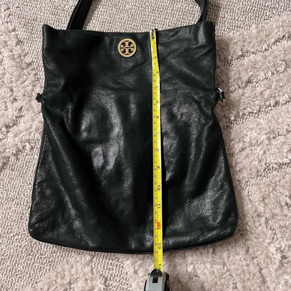 Tory Burch 3way purse - Picture 8 of 9